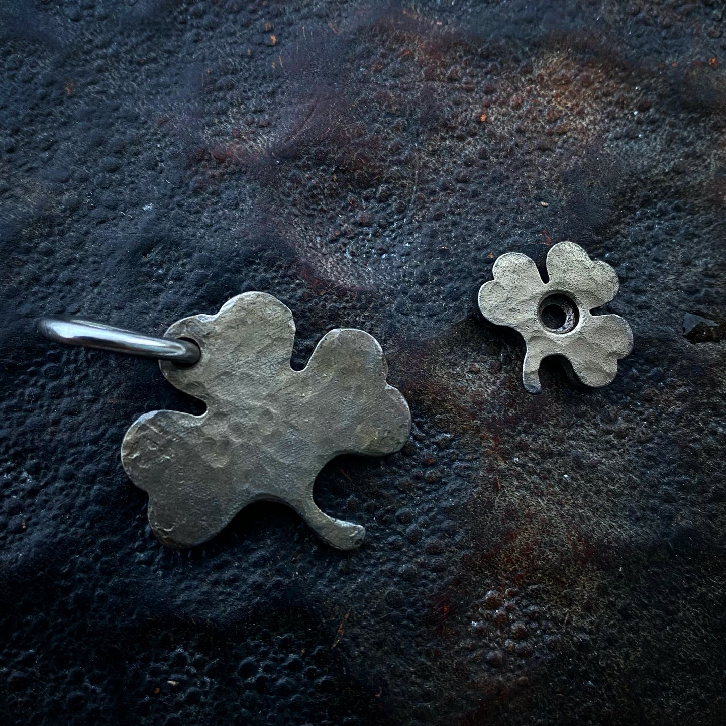 Shamrock Pendant/Thumbisc Set