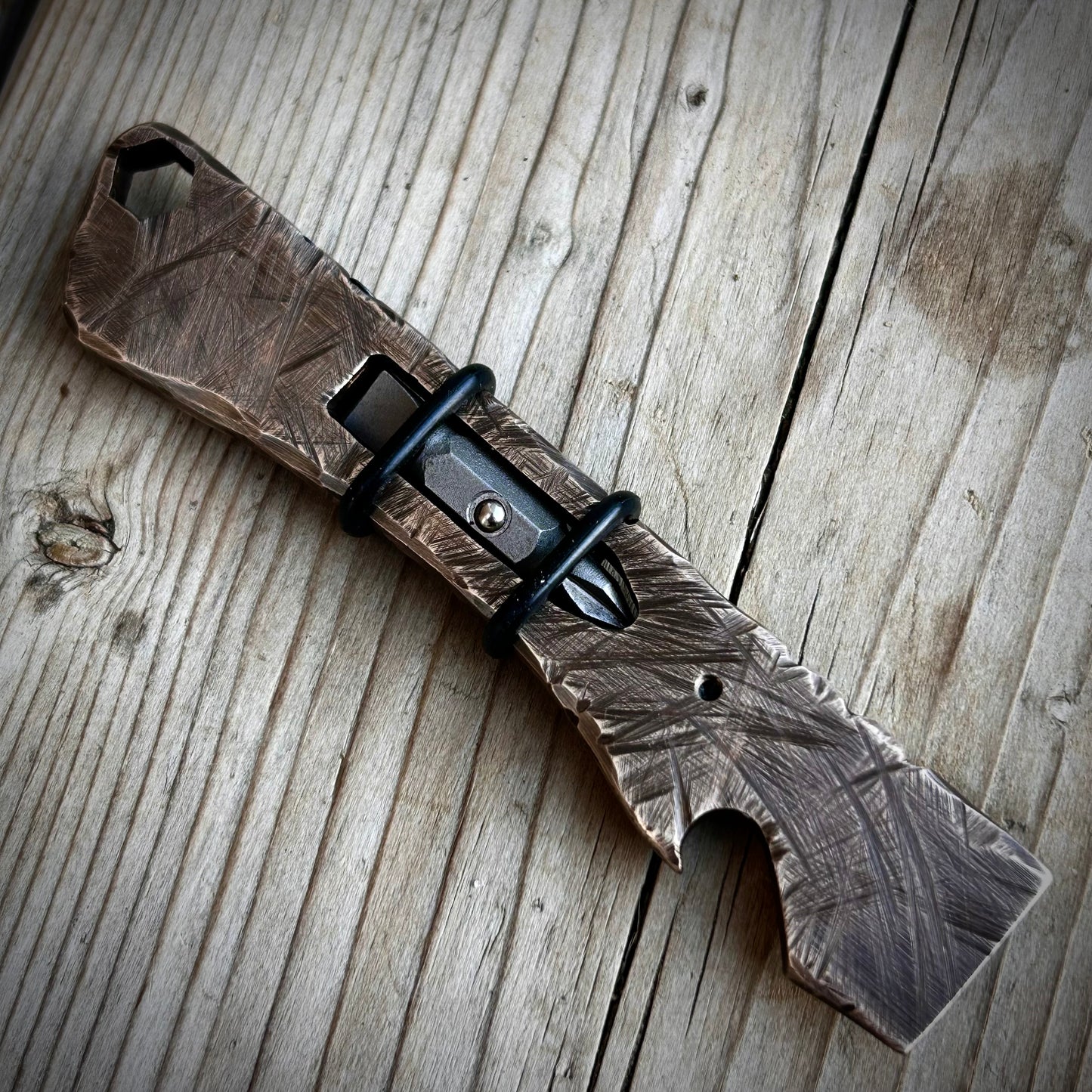 EKOG Pry Tool