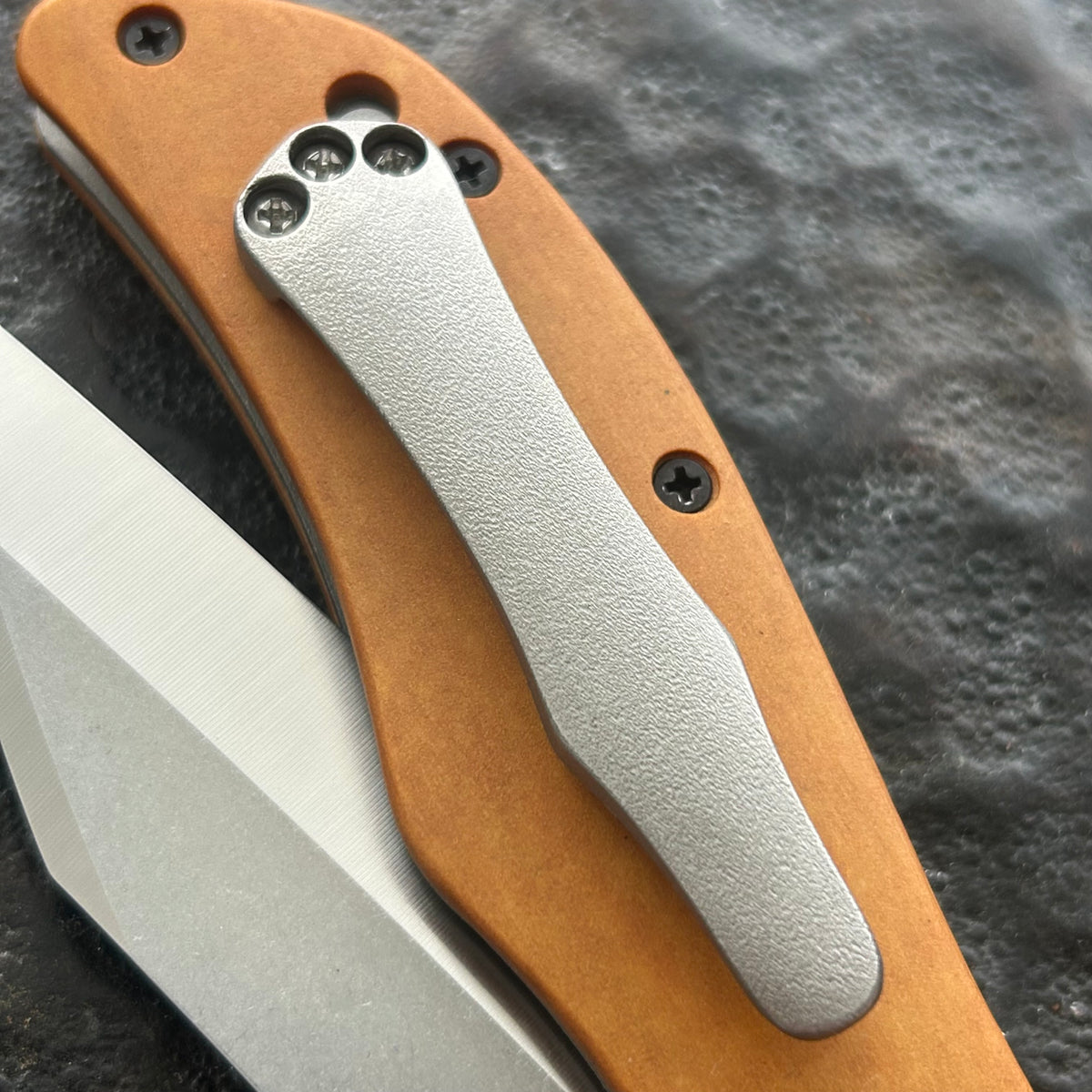 Handcrafted 3 hole clip