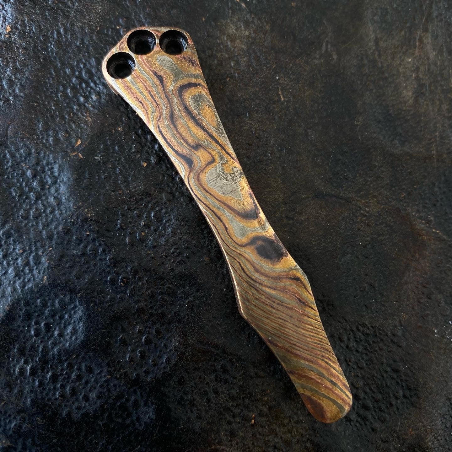 Handground Three hole clip