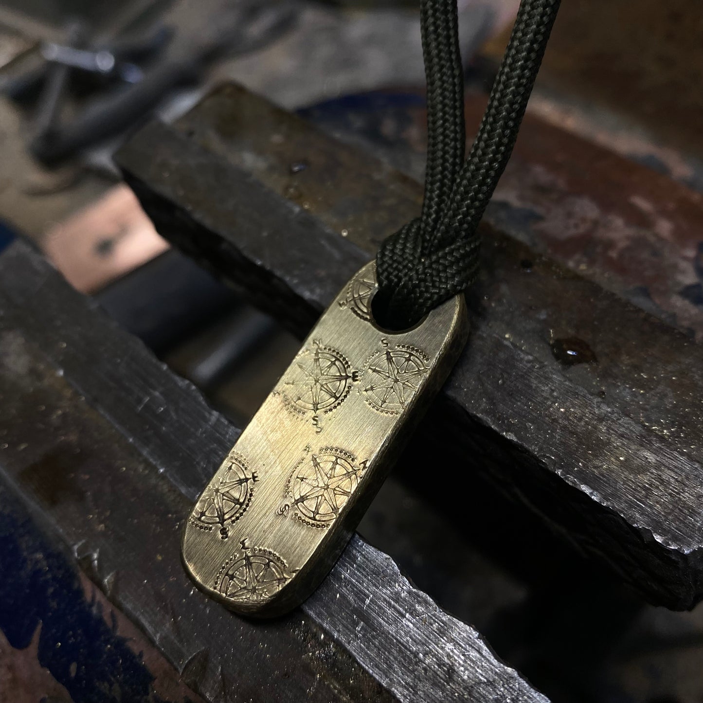 Pocket Pry / Zipper Pull