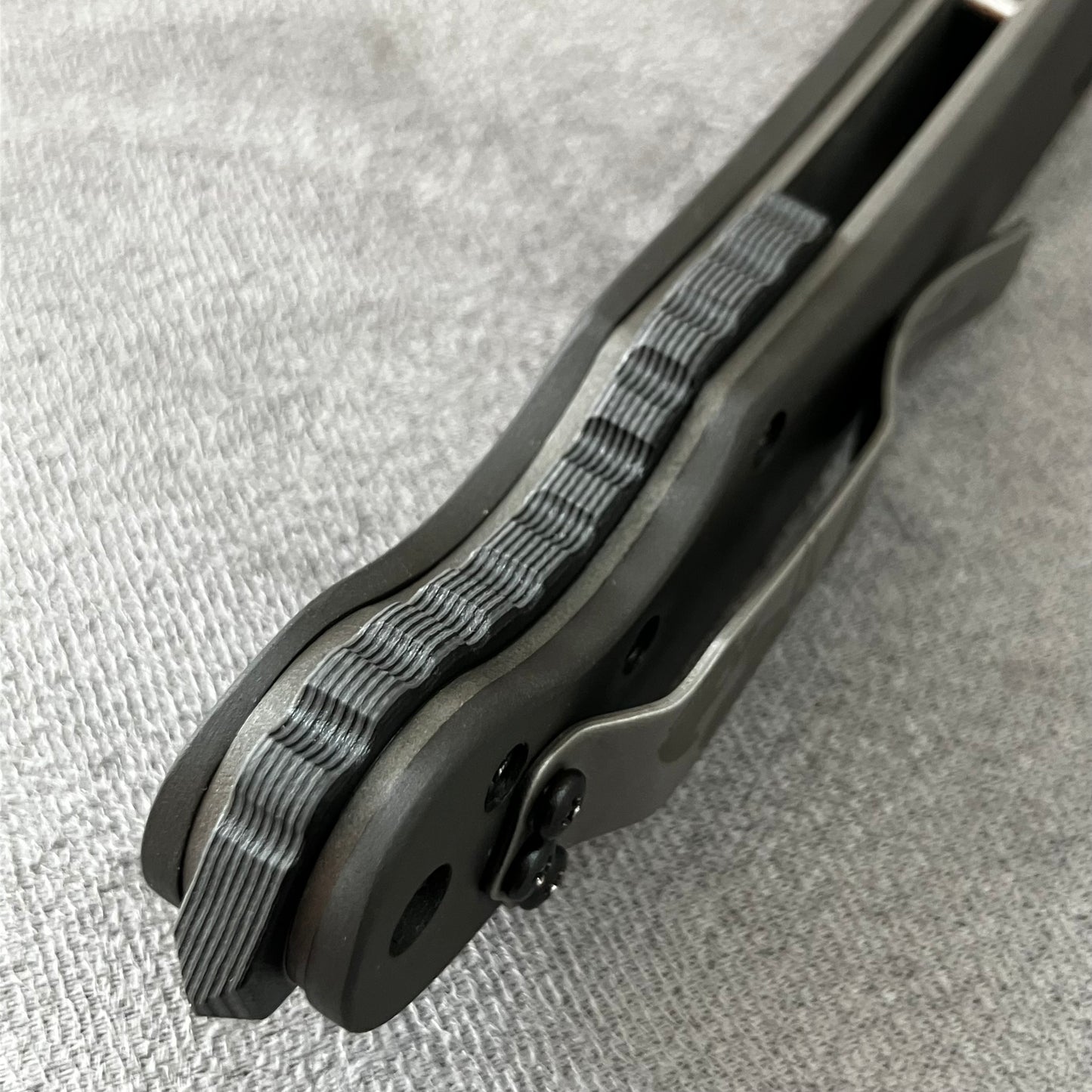 Backspacer - Elvia - Ridged/Raised