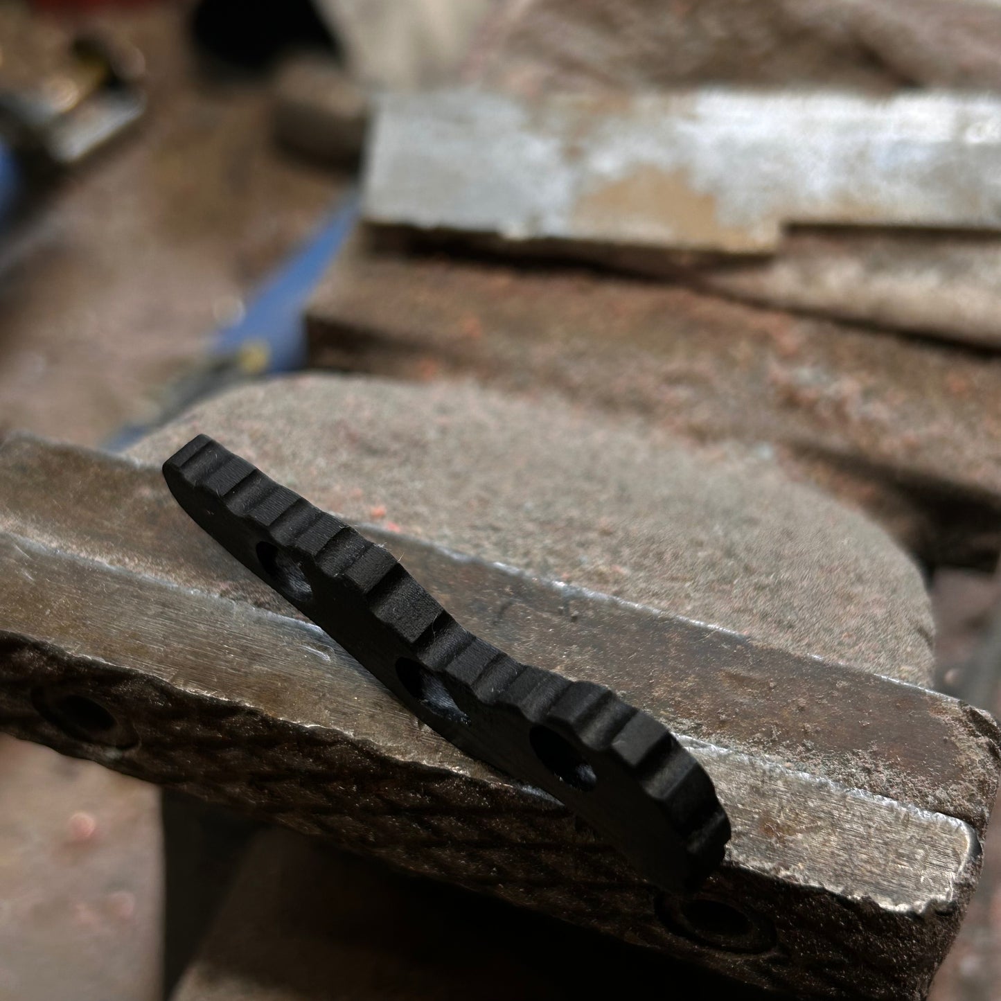 Backspacer - Elvia - Ridged/Raised