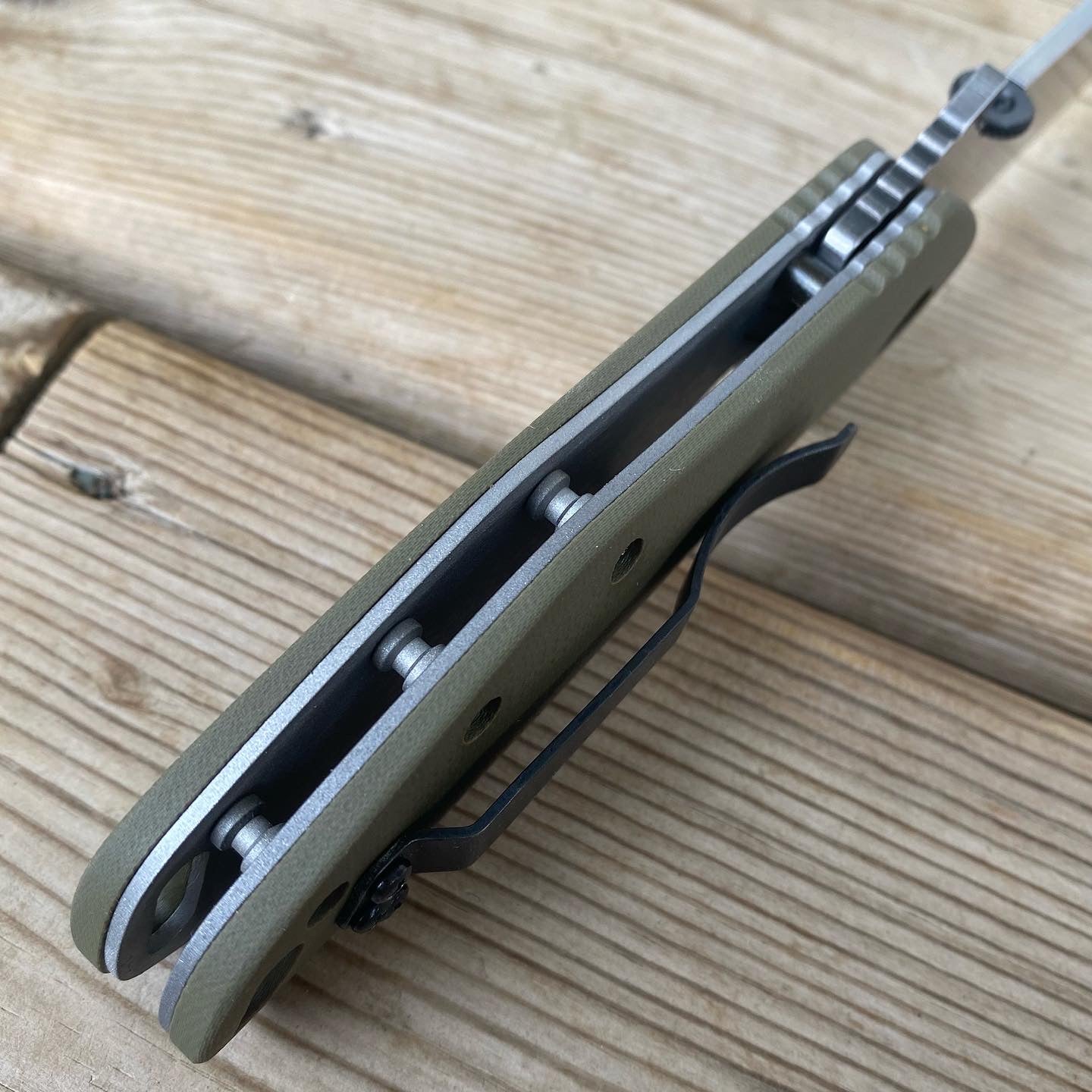 Bulldog Contoured handles