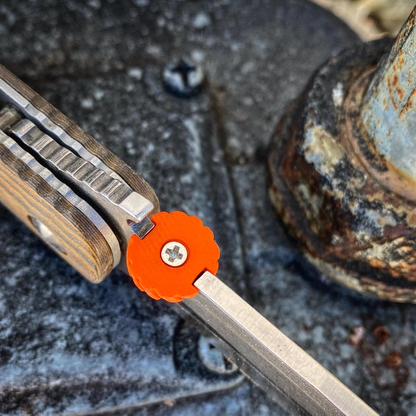 Oversized Thumbdisc - Various G10 Colors