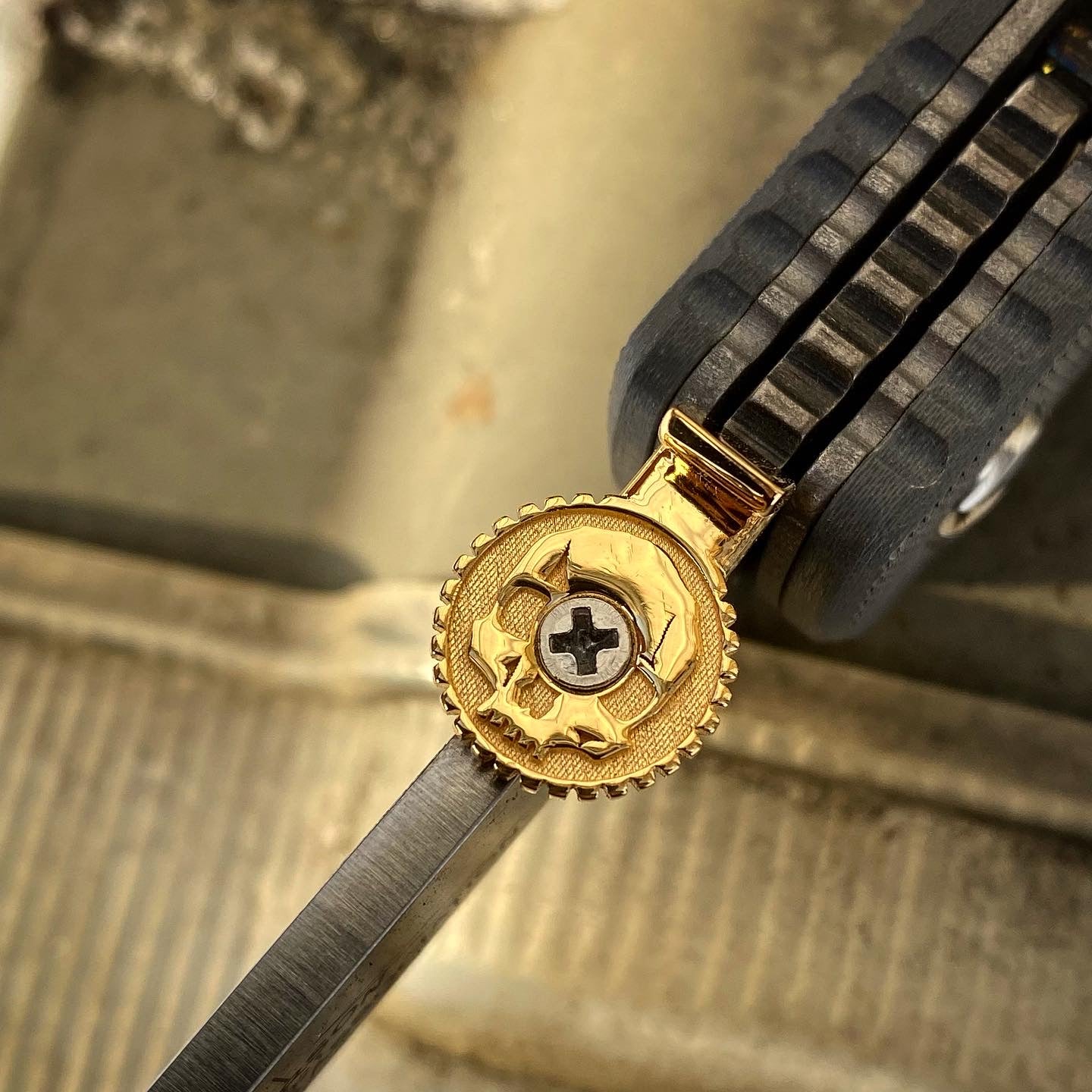 Momento Mori B - Gold Plated