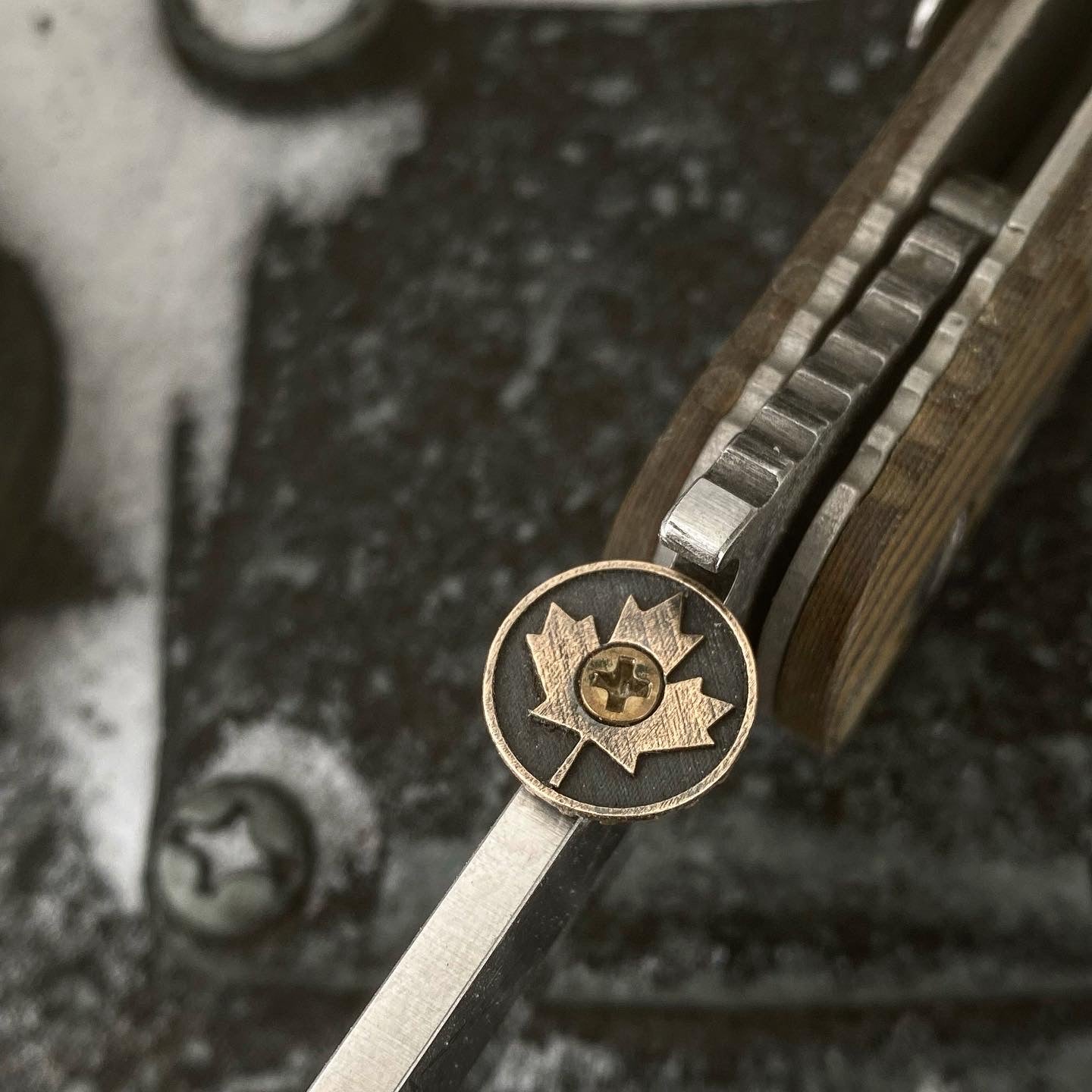 Maple Leaf Oversized disc